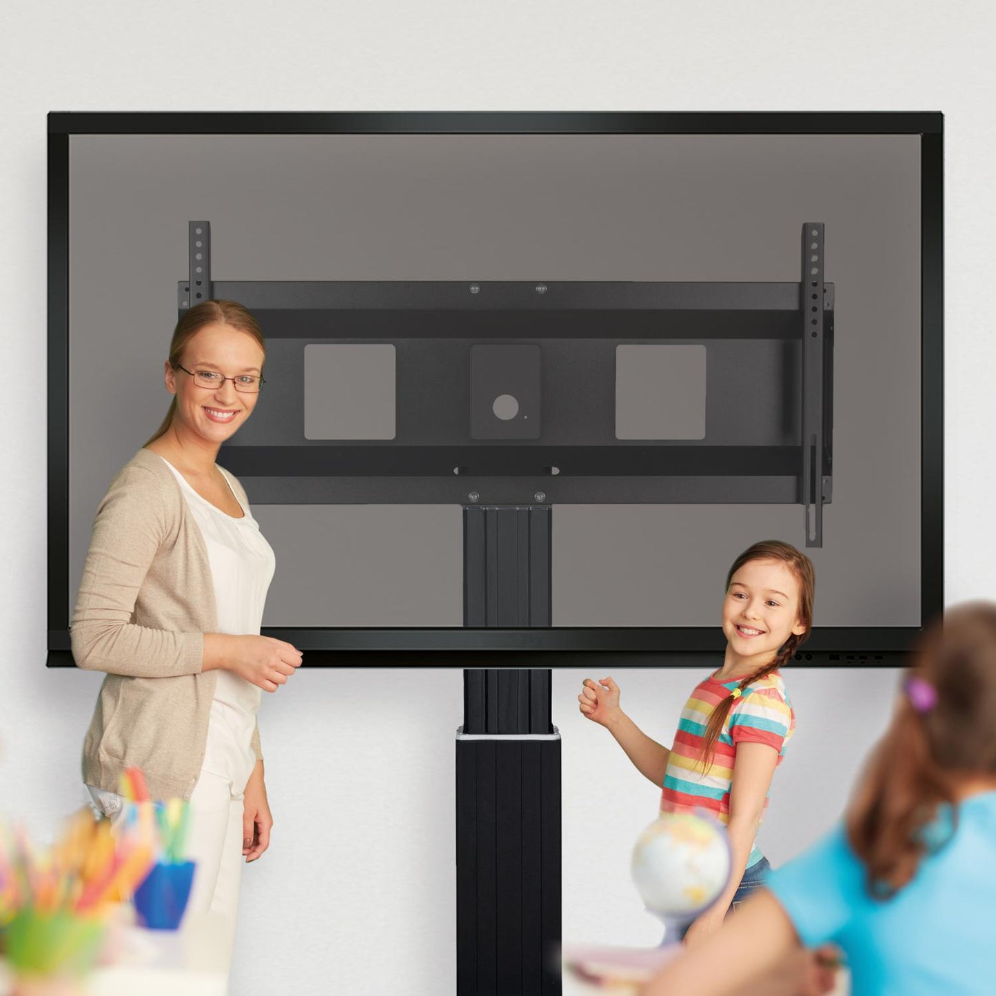 Conen SCEXLWB Motorized XL monitor wall mount, 50 cm of vertical travel column black anodized, center of display 121,5 - 171,5 cm