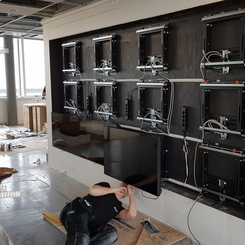 Multibrackets M Public Video Wall Mount Glide HD